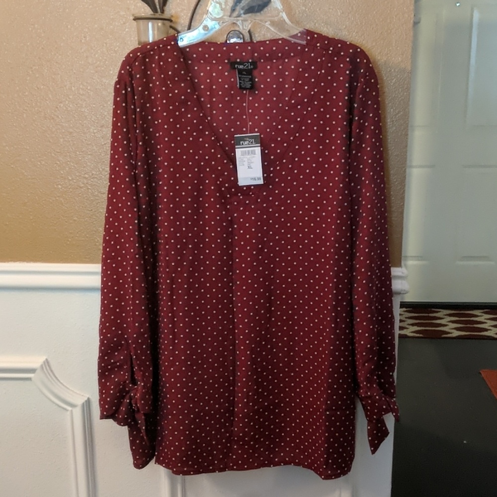 Burgundy w/white poka dots